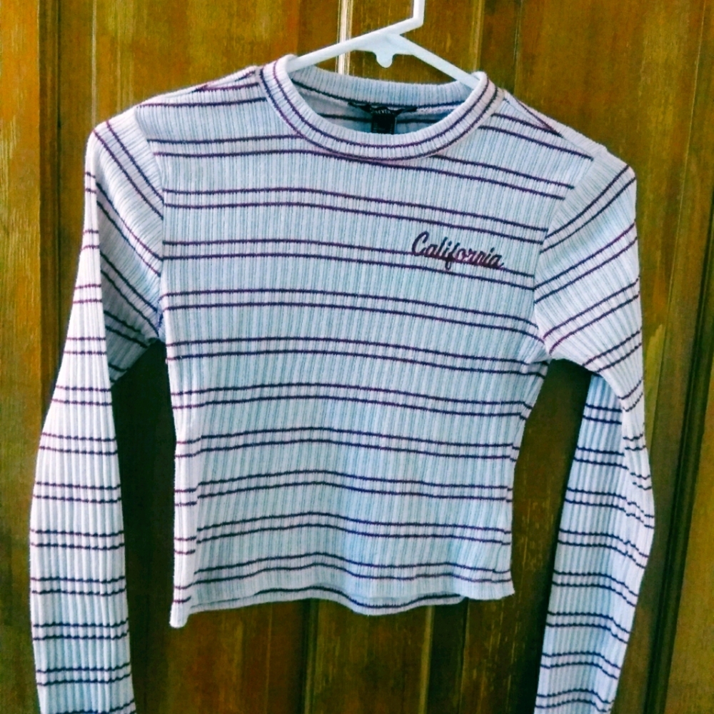 Long sleeve crop top